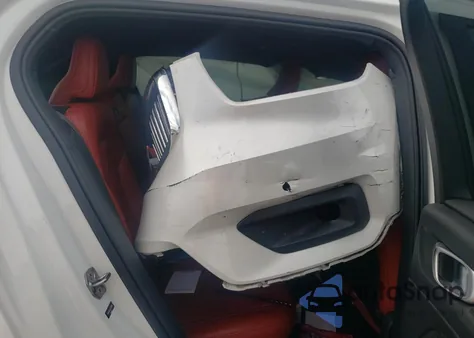 2020 Volvo Xc40 T5 Inscription z USA, uszkodzony, nr VIN YV4162UL5L2289286